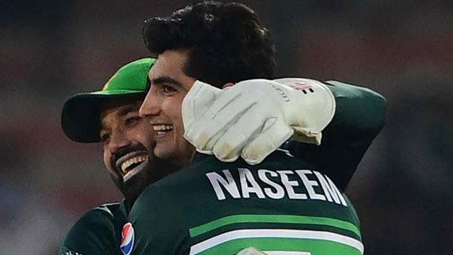 نسیم شاہ